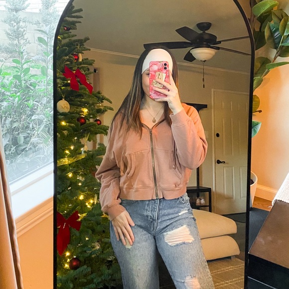 American Eagle | Cropped Pink Hoodie Sweatshirt - Picture 2 of 2